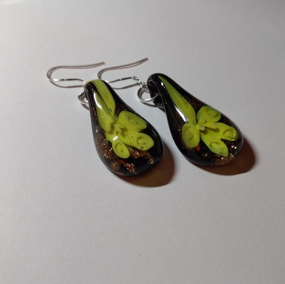 Blown Glass with Sterling Earrings Hooks - Picture 6 of 8